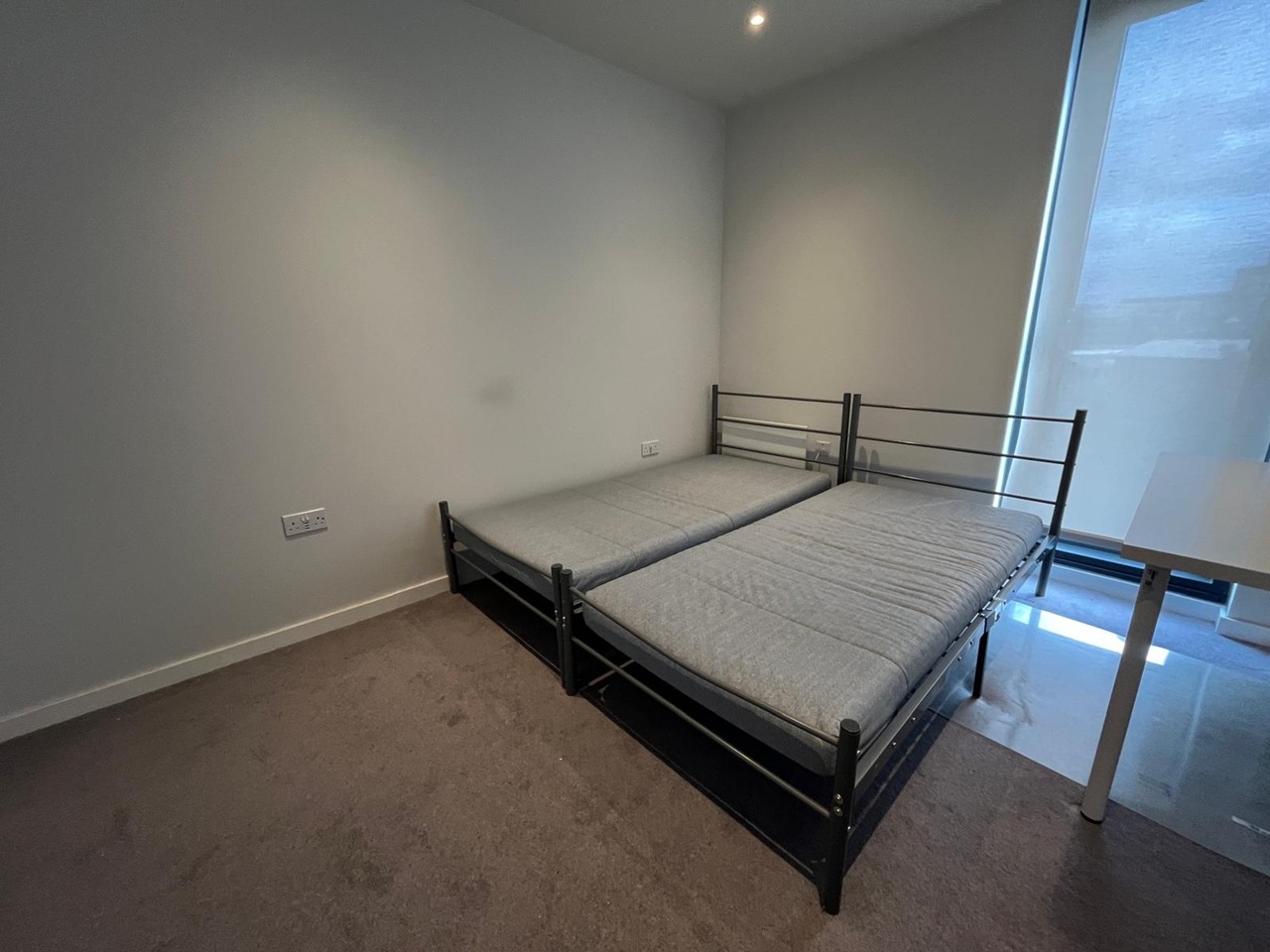 2 Bed Flat, Aspin Lane, M4 photo 5