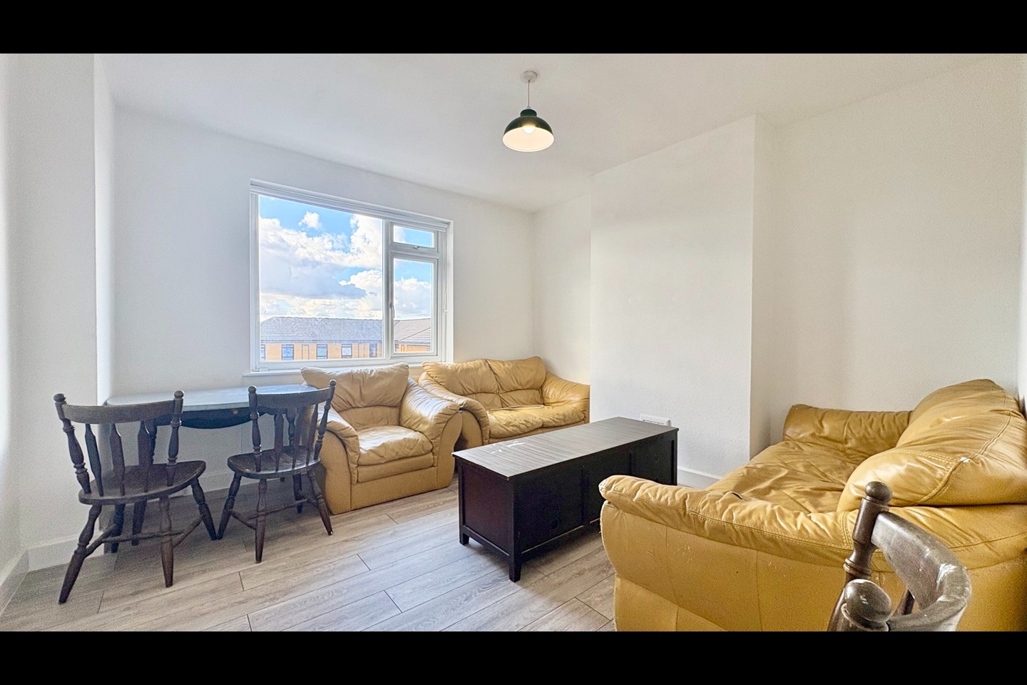 2 Bed Flat, Lyham Road, SW2 photo 2