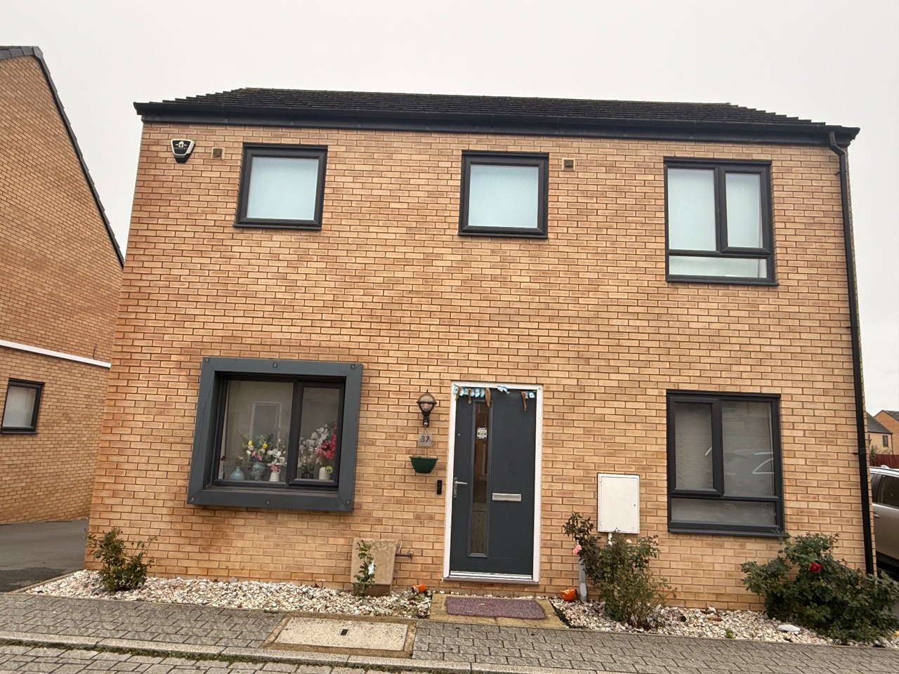 Milton Keynes - 3 Bed Detached House, Grable Avenue, MK4 - To Rent Now ...