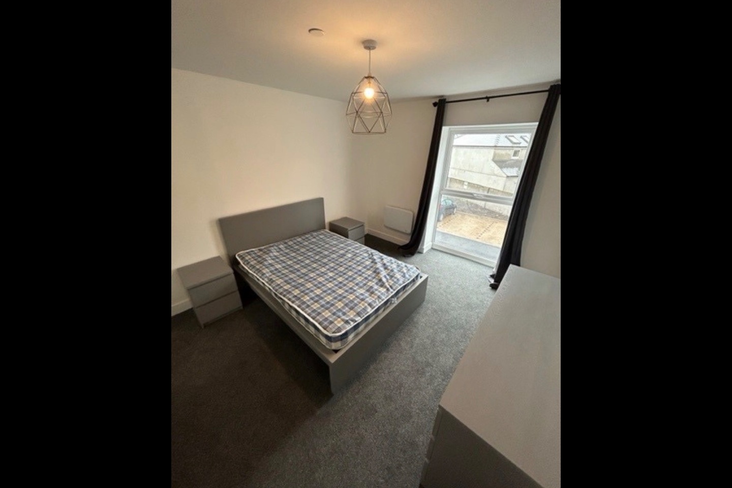 1 Bed Flat, Richmond Road, CF24 photo 4