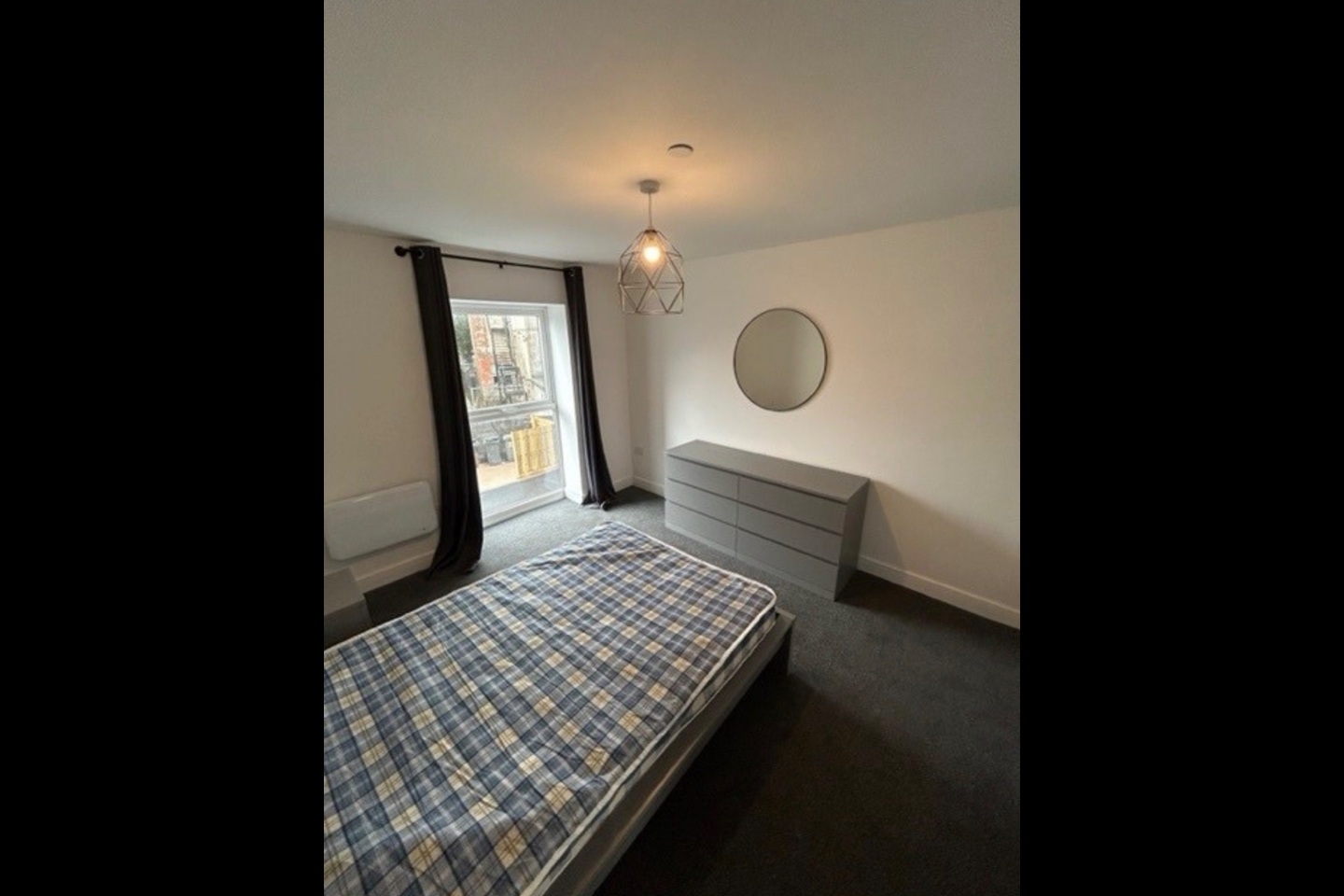 1 Bed Flat, Richmond Road, CF24 photo 5