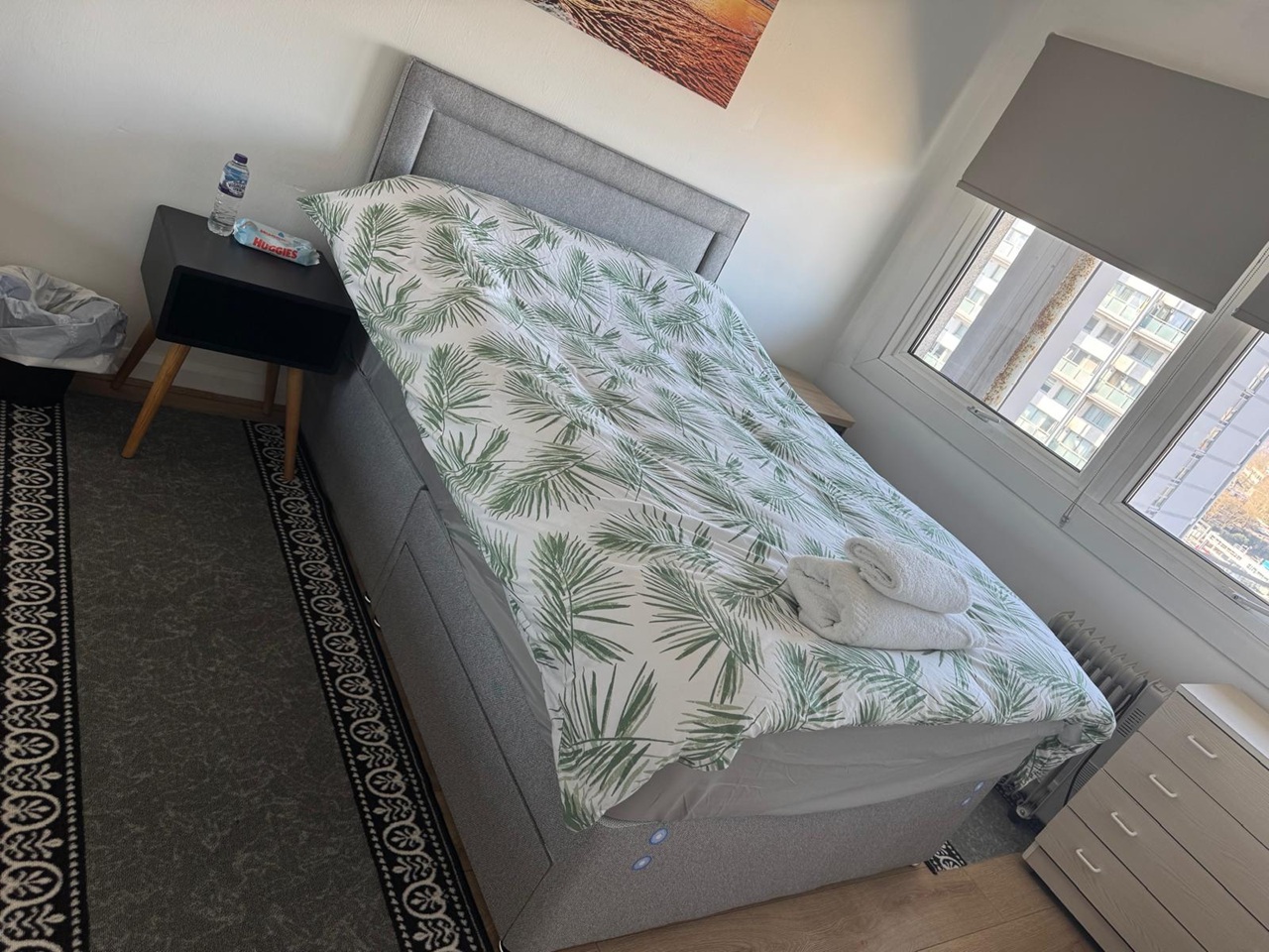Room in a Shared Flat, Polesworth House, W2