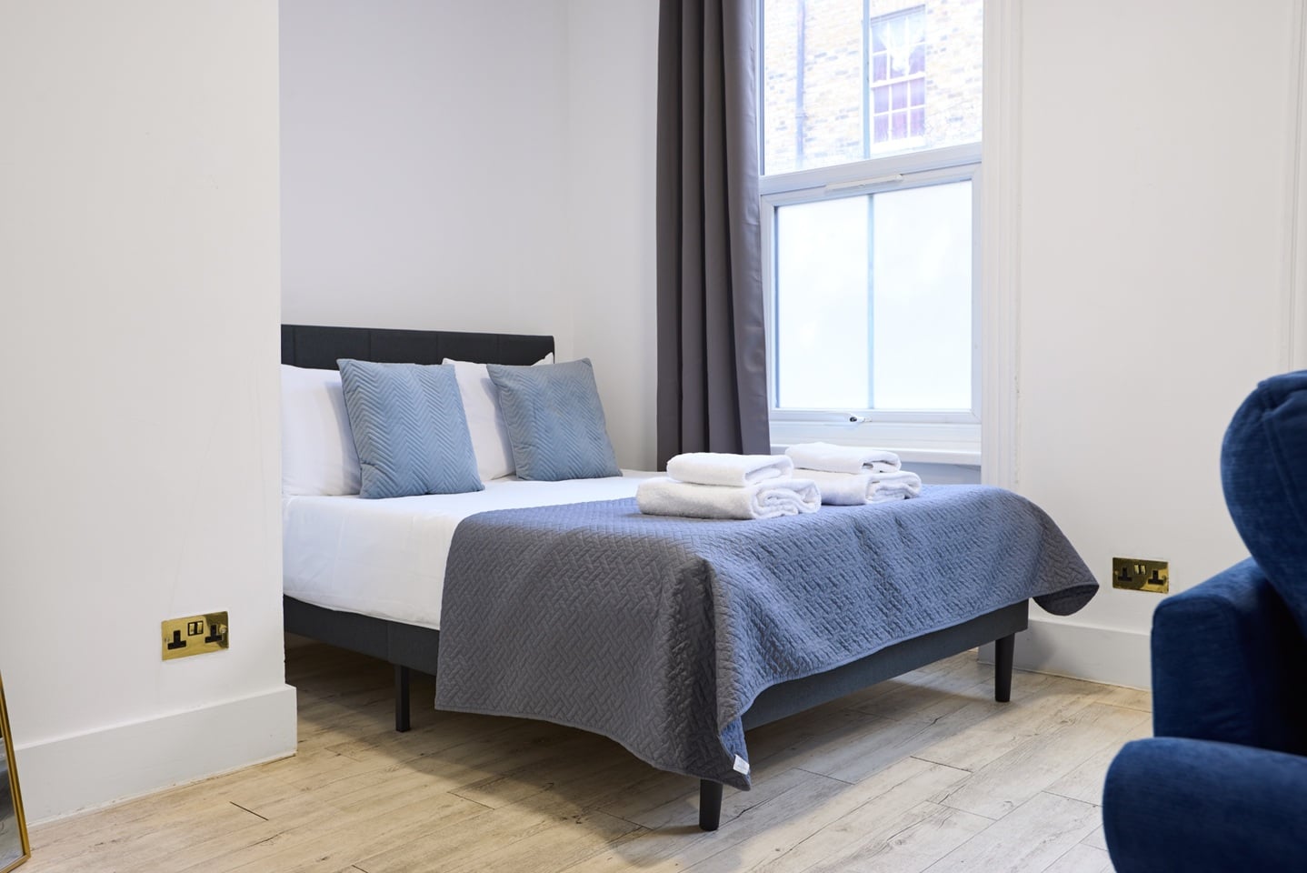 Studio Flat, Brick Lane, E1 photo 4