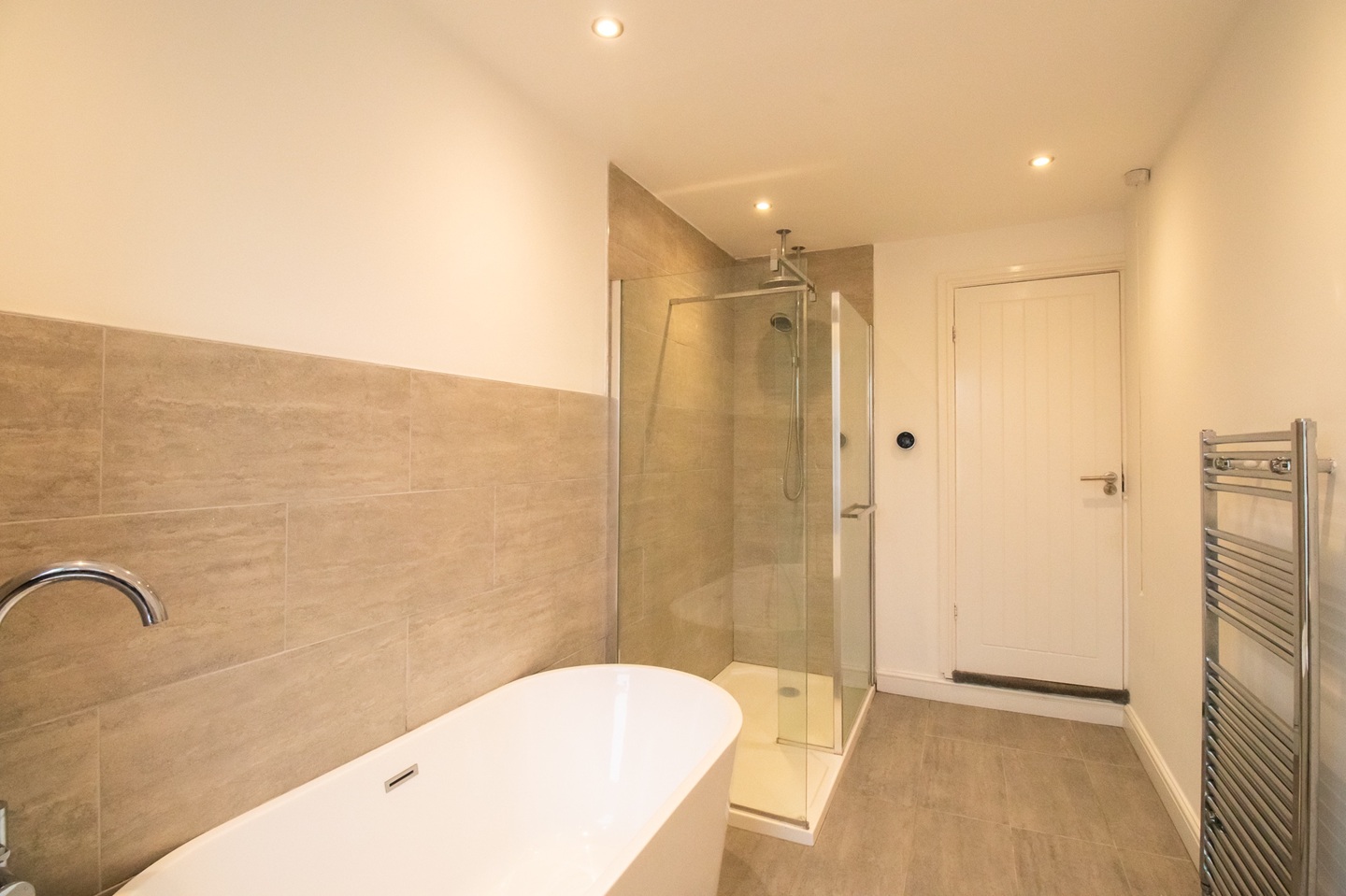 2 Bed Terraced House, Danvers Road, LE3 photo 3