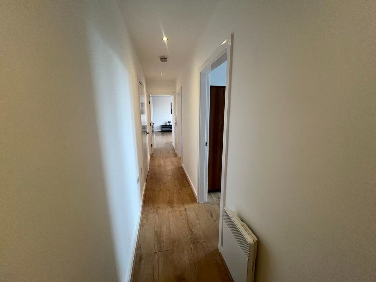 2 Bed Flat, Hulme High St, M15 photo 4