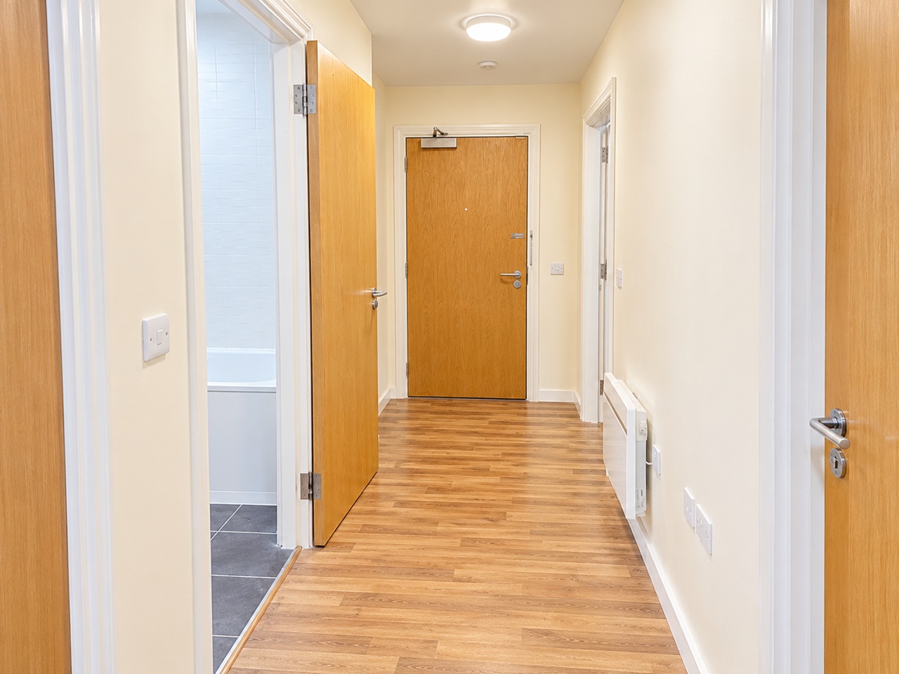 1 Bed Flat, Rowan Way, M7 photo 4