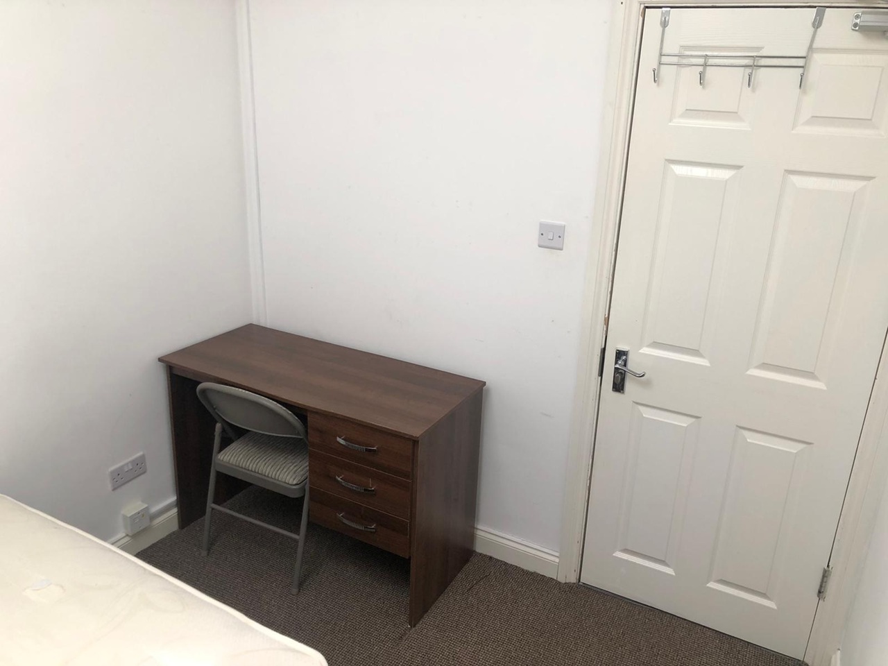 Room in a Shared House, Whitechapel, L1 photo 3