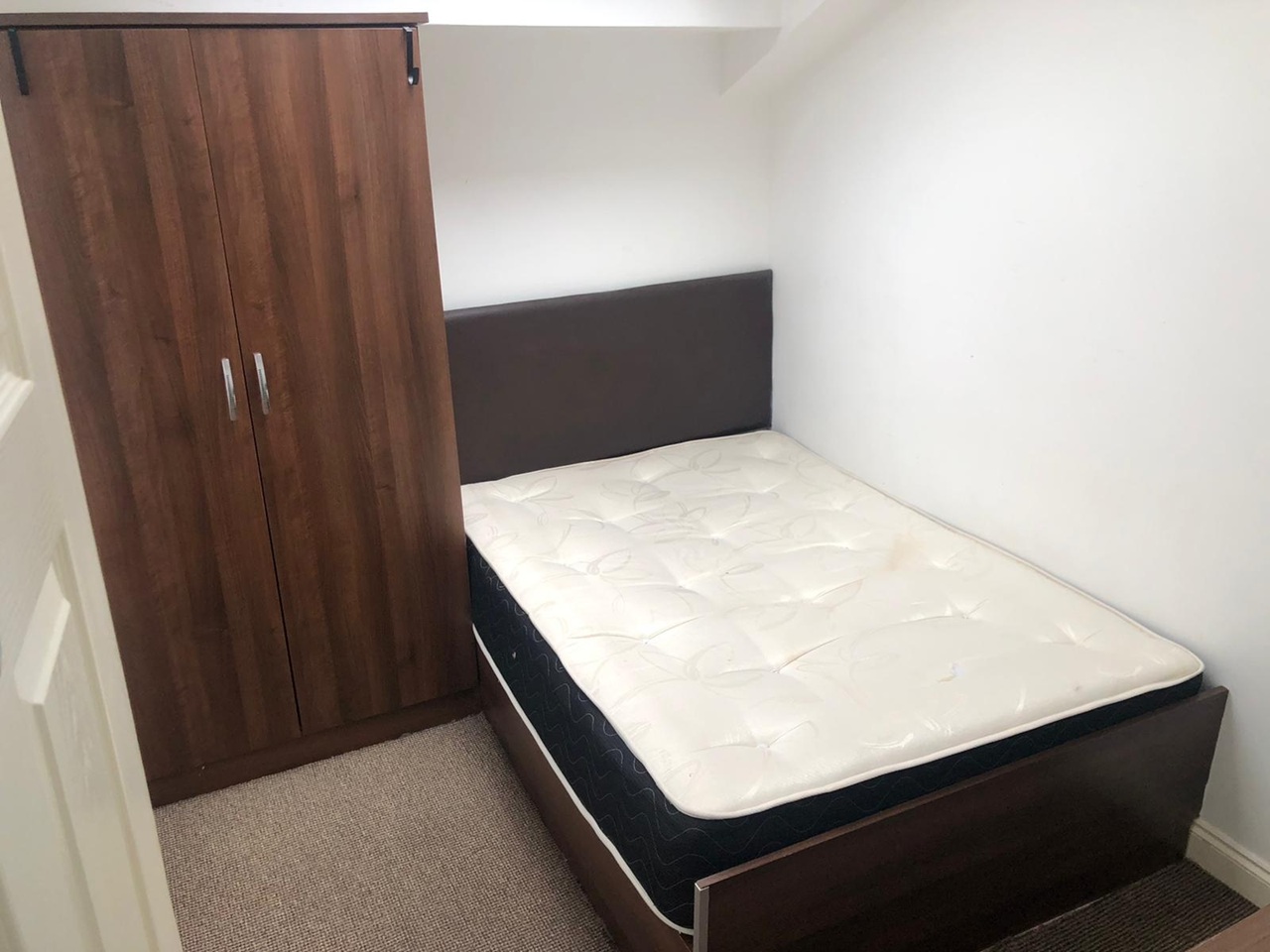 Room in a Shared House, Whitechapel, L1 photo 2