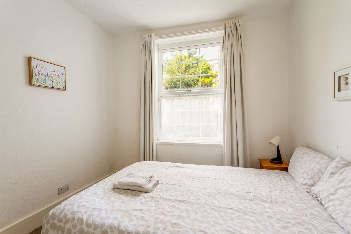 1 Bed Flat, Stanley Road, BN1 photo 4