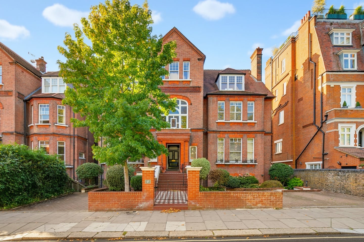 2 Bed Flat, Maresfield Gardens, NW3