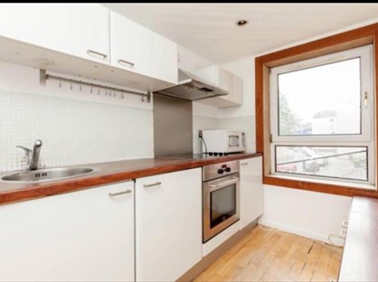 1 Bed Flat, Viewcraig Gardens, EH8