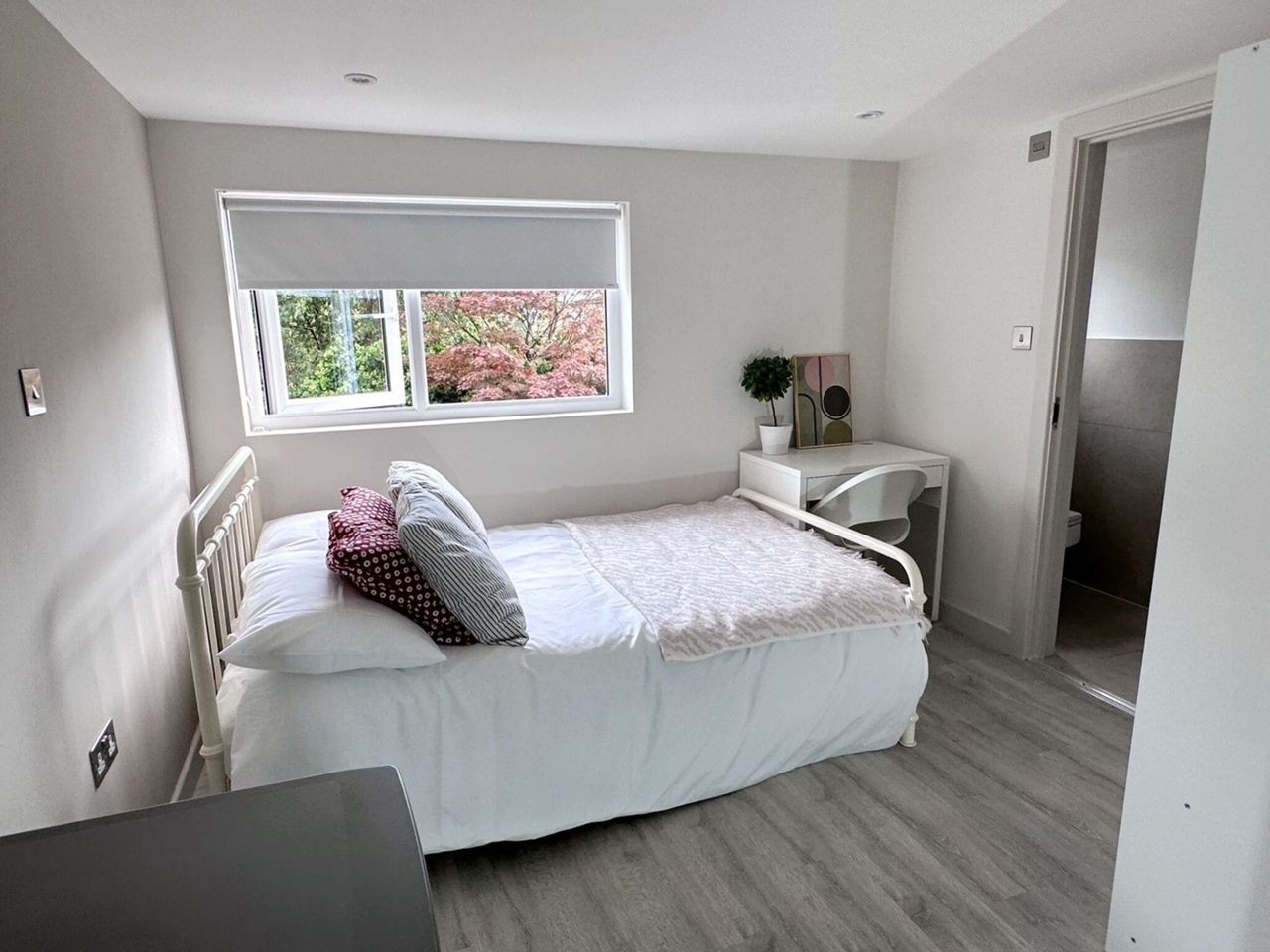 Studio Flat, Ernest Street, E1 photo 4