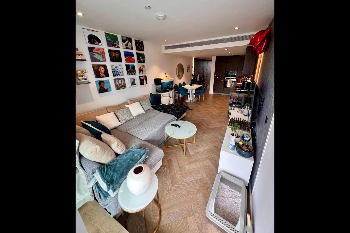 2 Bed Flat, Circus Road West, SW11