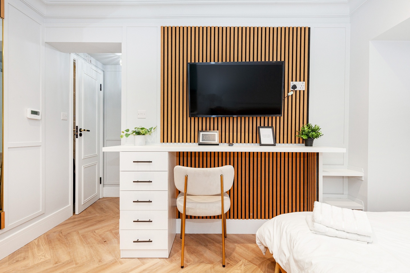 Studio Flat, Sale Place, W2 photo 2