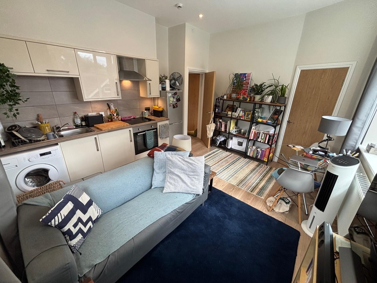 1 Bed Flat, North Hill Road, LS6 photo 3