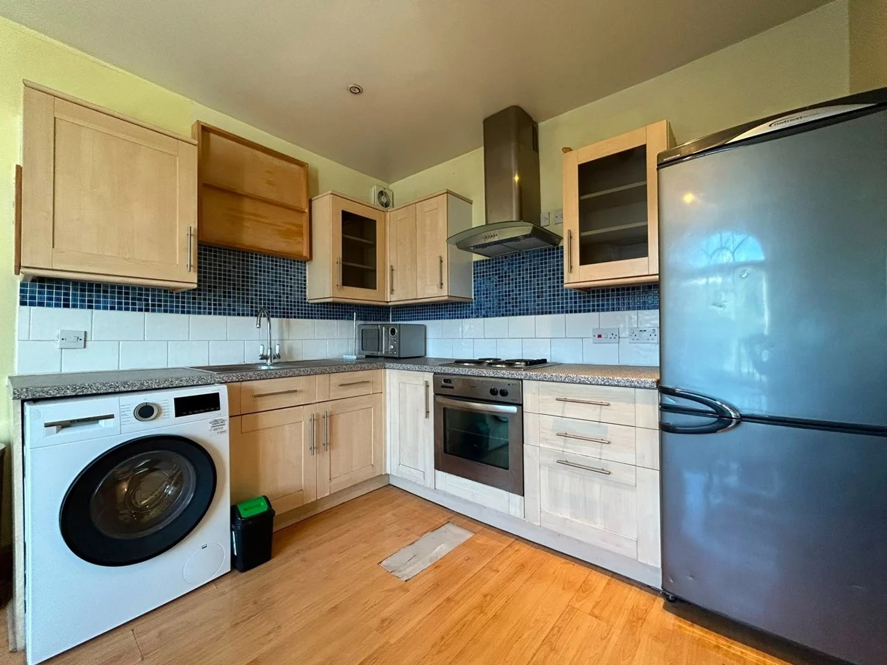 1 Bed Flat, Brixton Station Road, SW9 photo 3