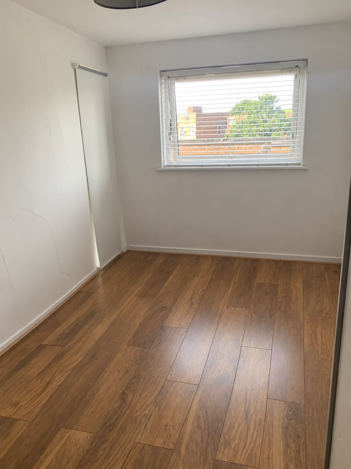 London - 1 Bed Flat, Woolwich, SE18 - To Rent Now for £1,400.00 p/m