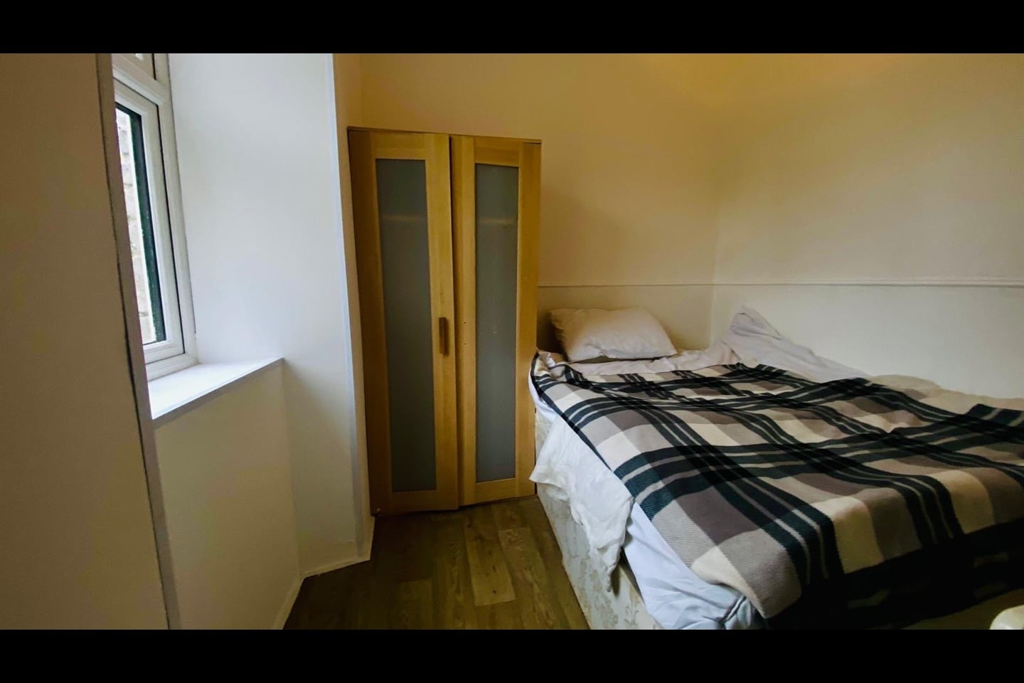 1 Bed Flat, Beaver Bank Place, EH7 photo 2