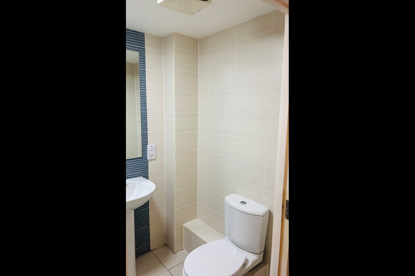 1 Bed Flat, North Corner, BS3 photo 3
