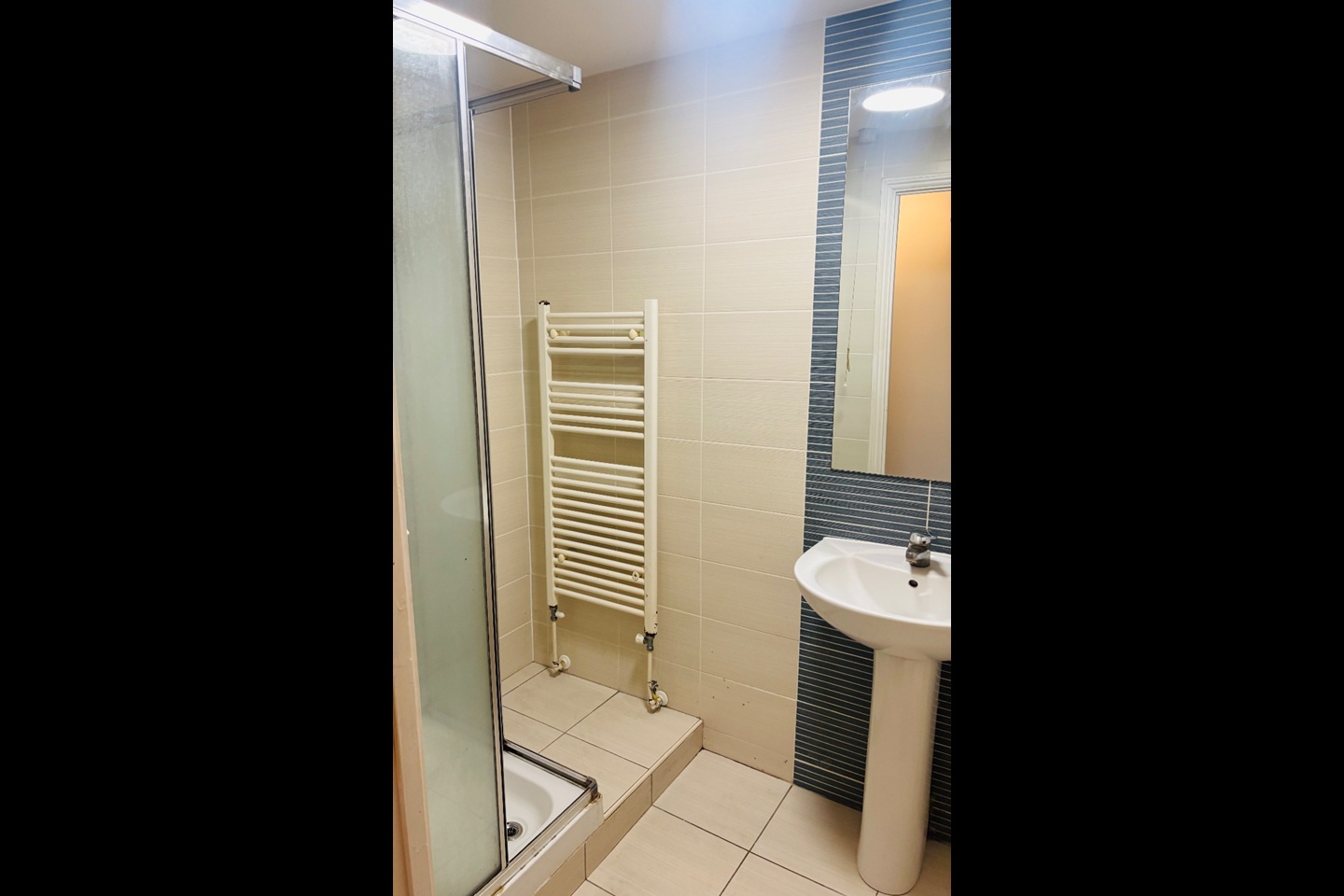 1 Bed Flat, North Corner, BS3 photo 4