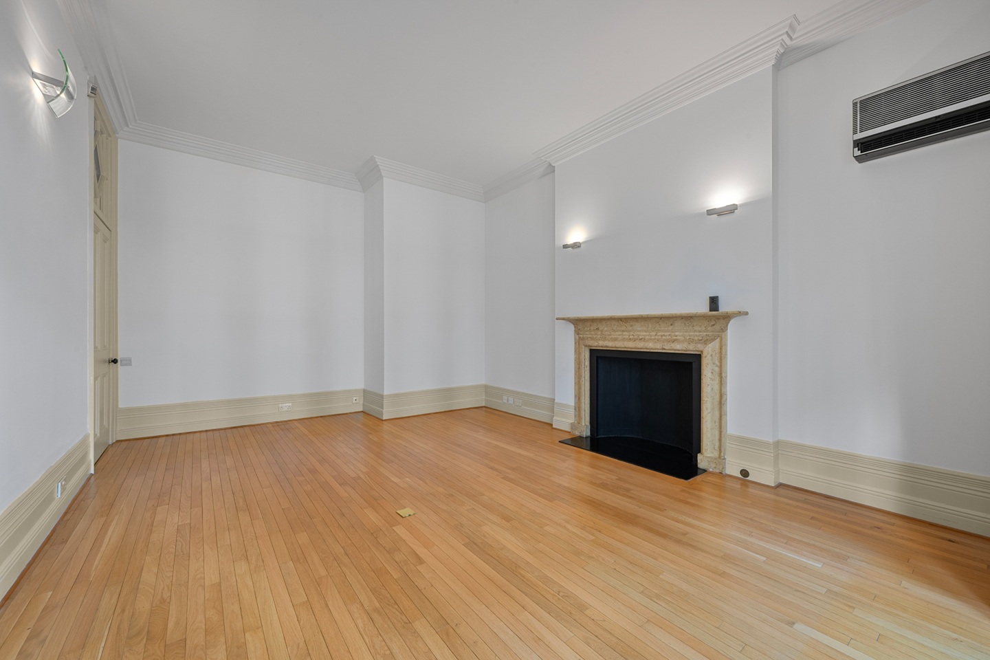 2 Bed Flat, Wigmore St, W1U photo 2