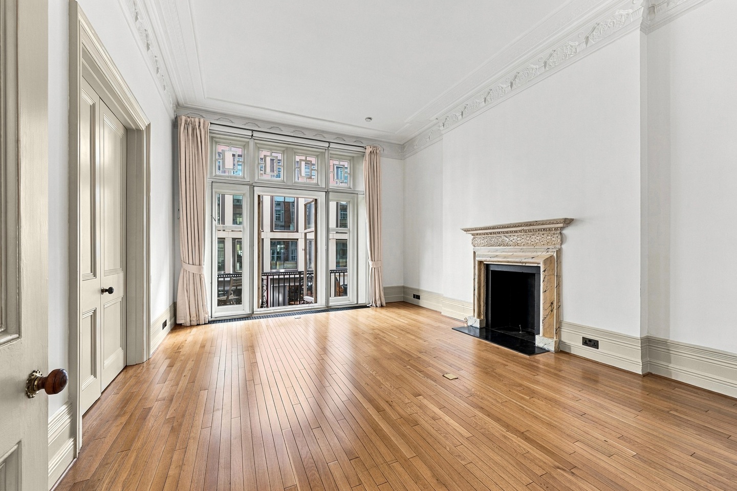 2 Bed Flat, Wigmore St, W1U photo 5