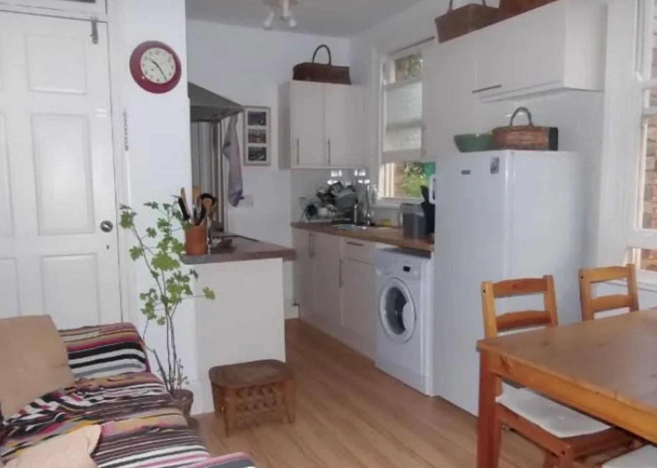 2 Bed Flat, Effra Mansions, SW2 photo 2