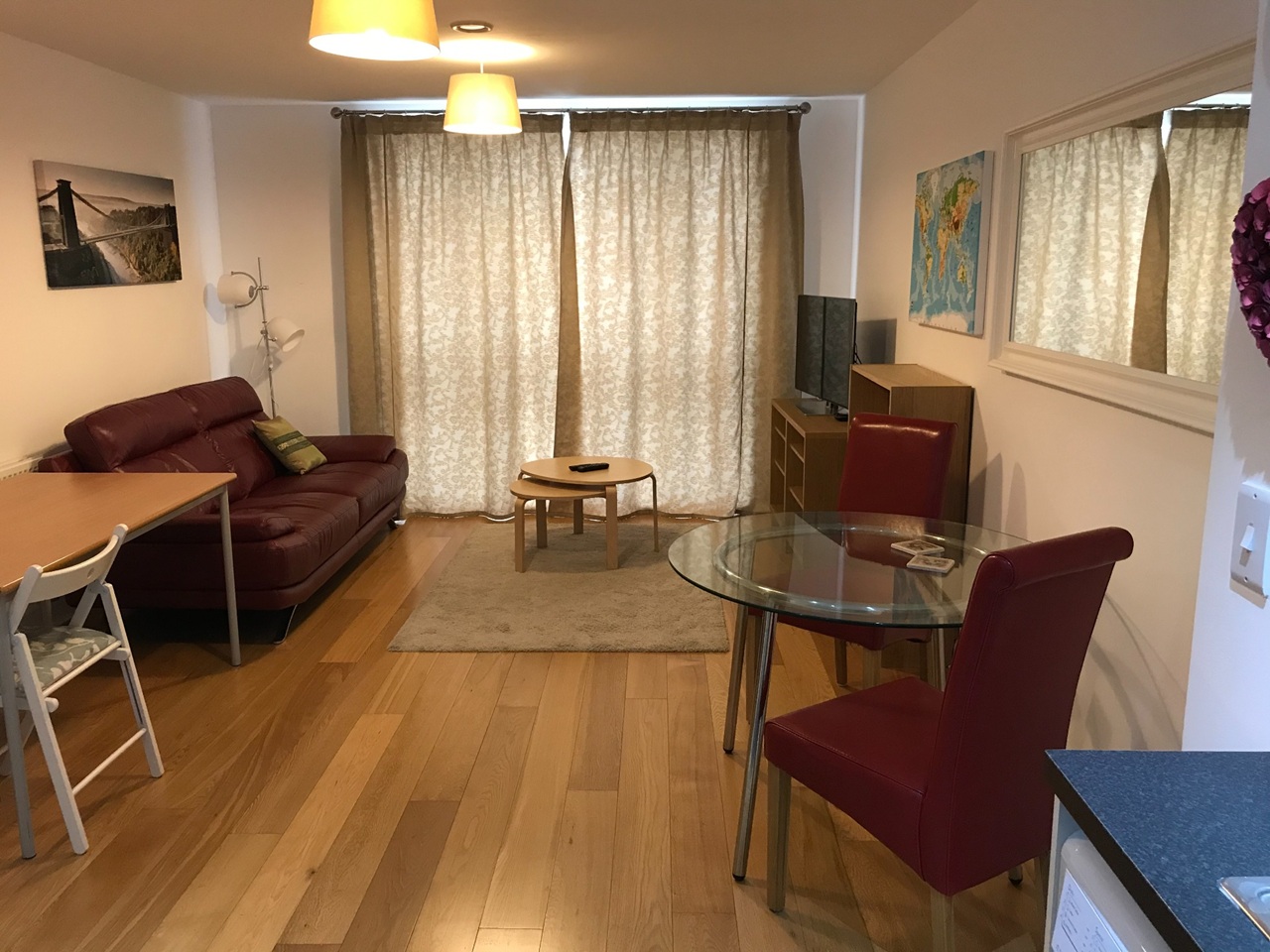 1 Bed Flat, Deanery Road, BS1 photo 2
