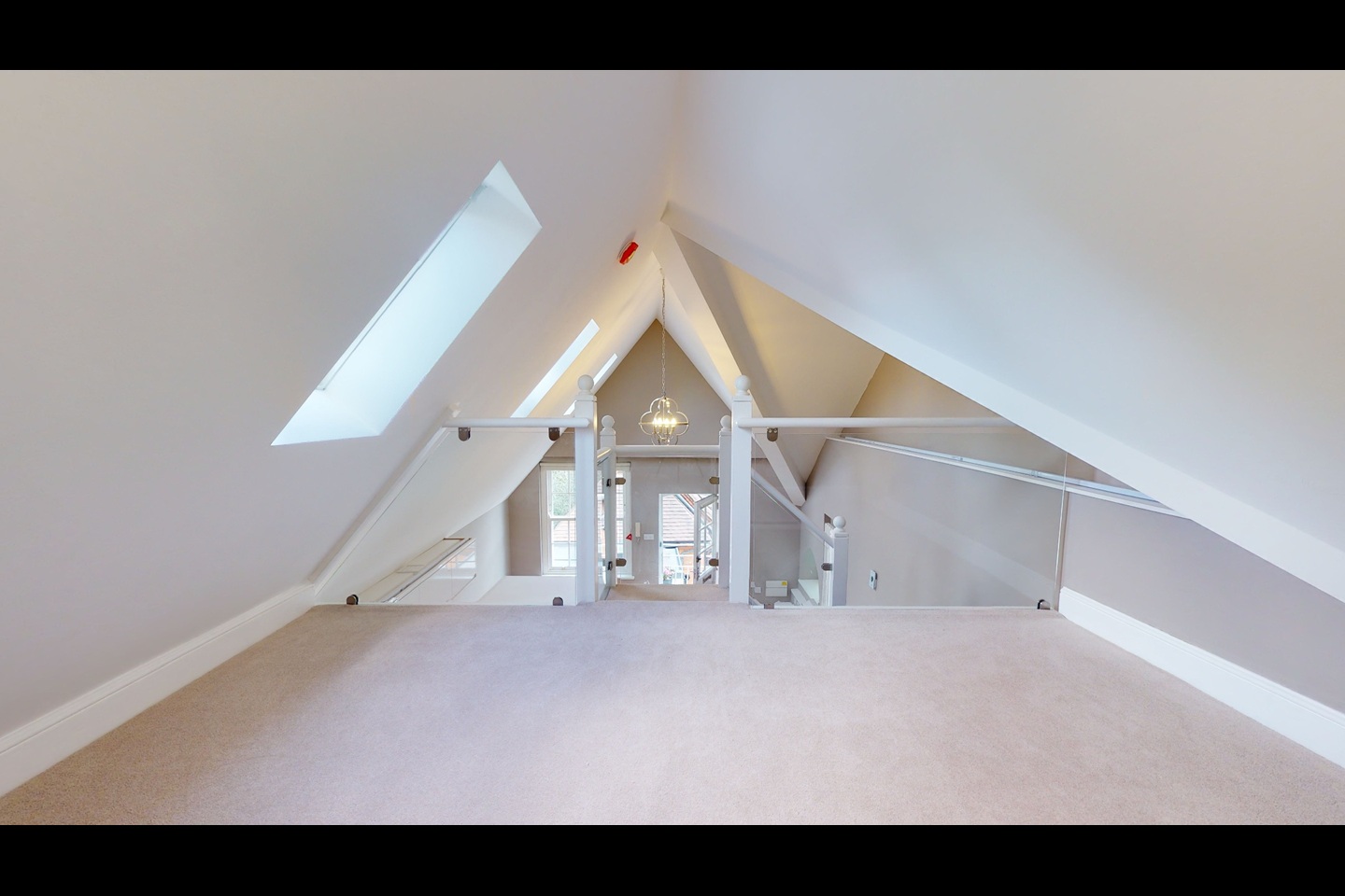 1 Bed Flat, Kings Road, SW3 photo 3