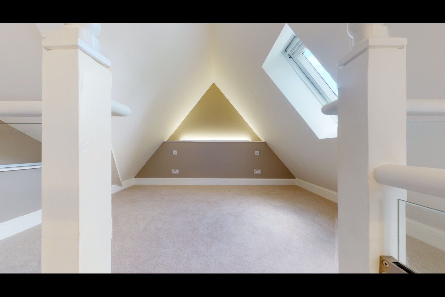 1 Bed Flat, Kings Road, SW3 photo 4