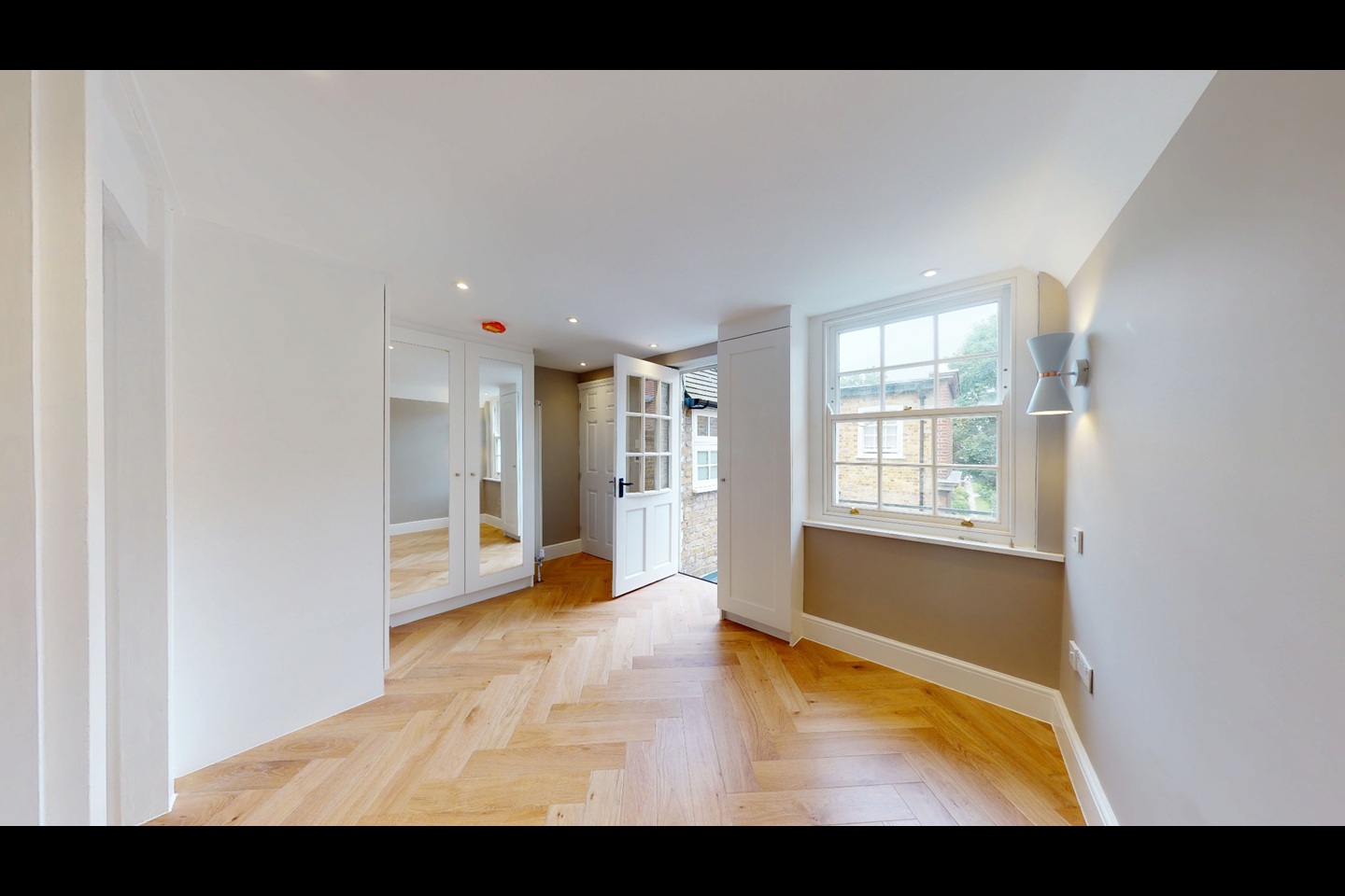 1 Bed Flat, Kings Road, SW3 photo 5