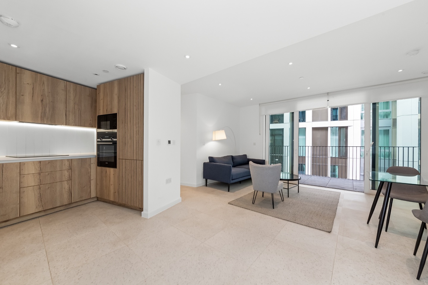2 Bed Flat, Cendal Crescent, E1
