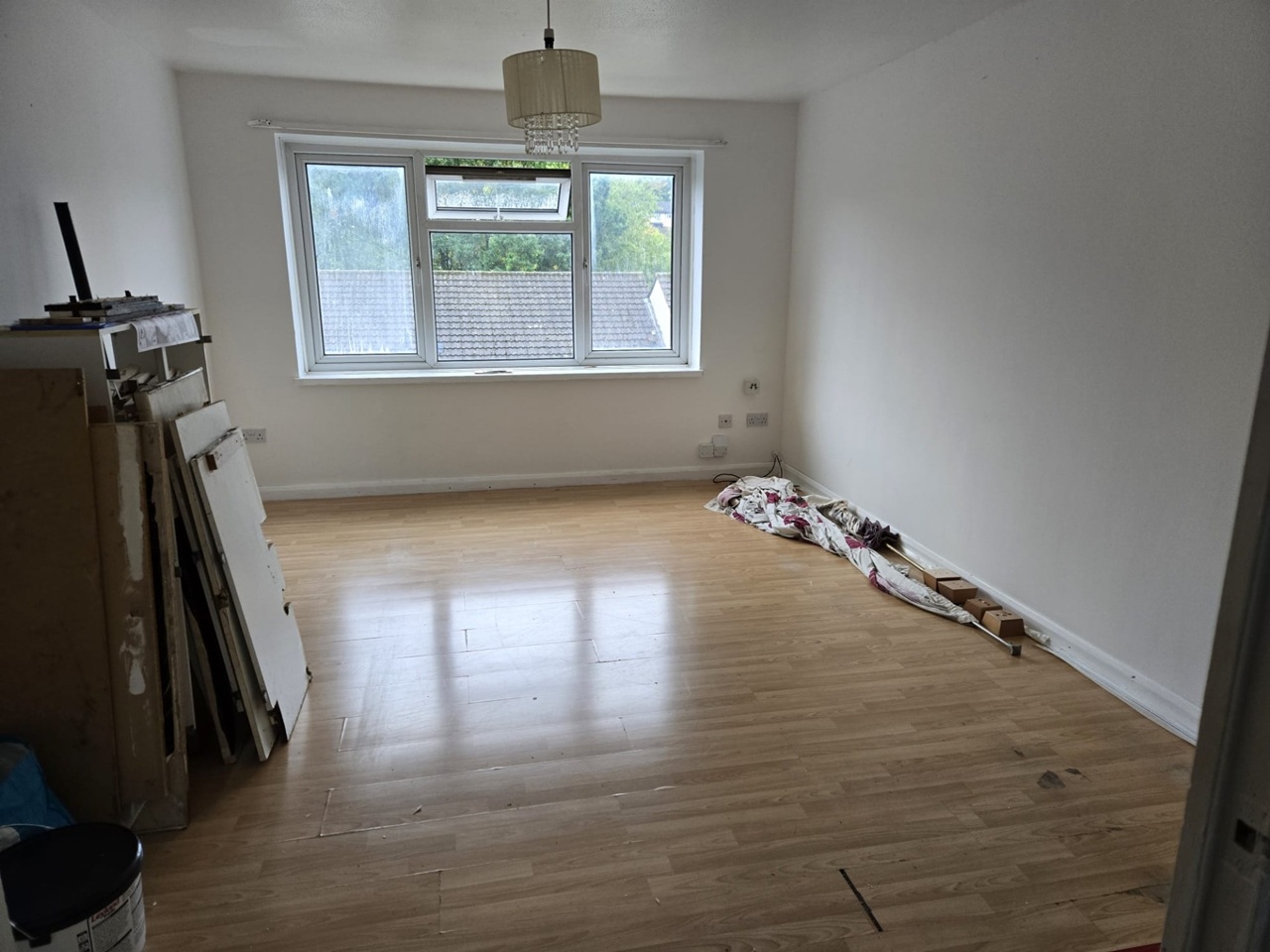 2 Bed Flat, Luther Close, NG3 photo 2