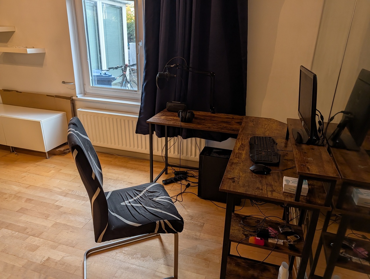 Room in a Shared House, Hazelwood Close, CB4 photo 2