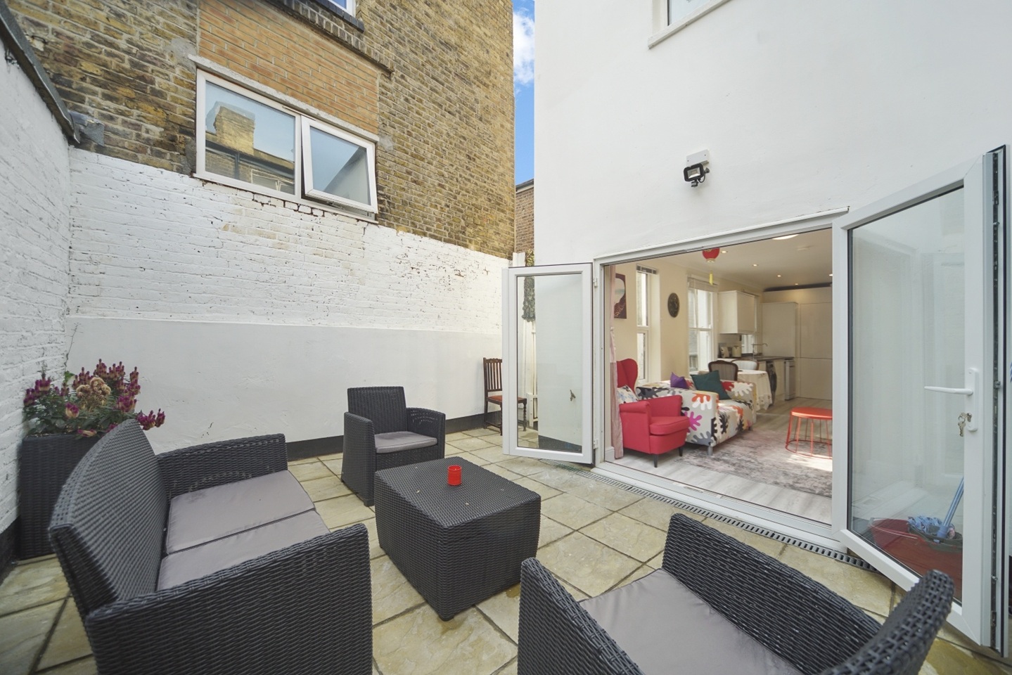 Room in a Shared House, Kilkie St, SW6