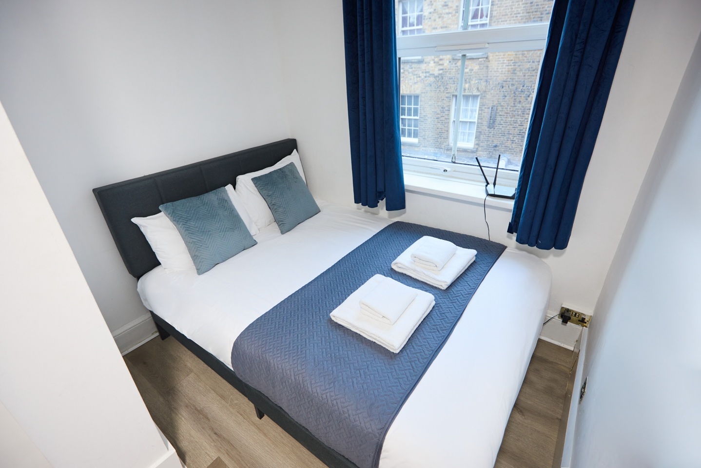 Studio Flat, Brick Lane, E1 photo 2