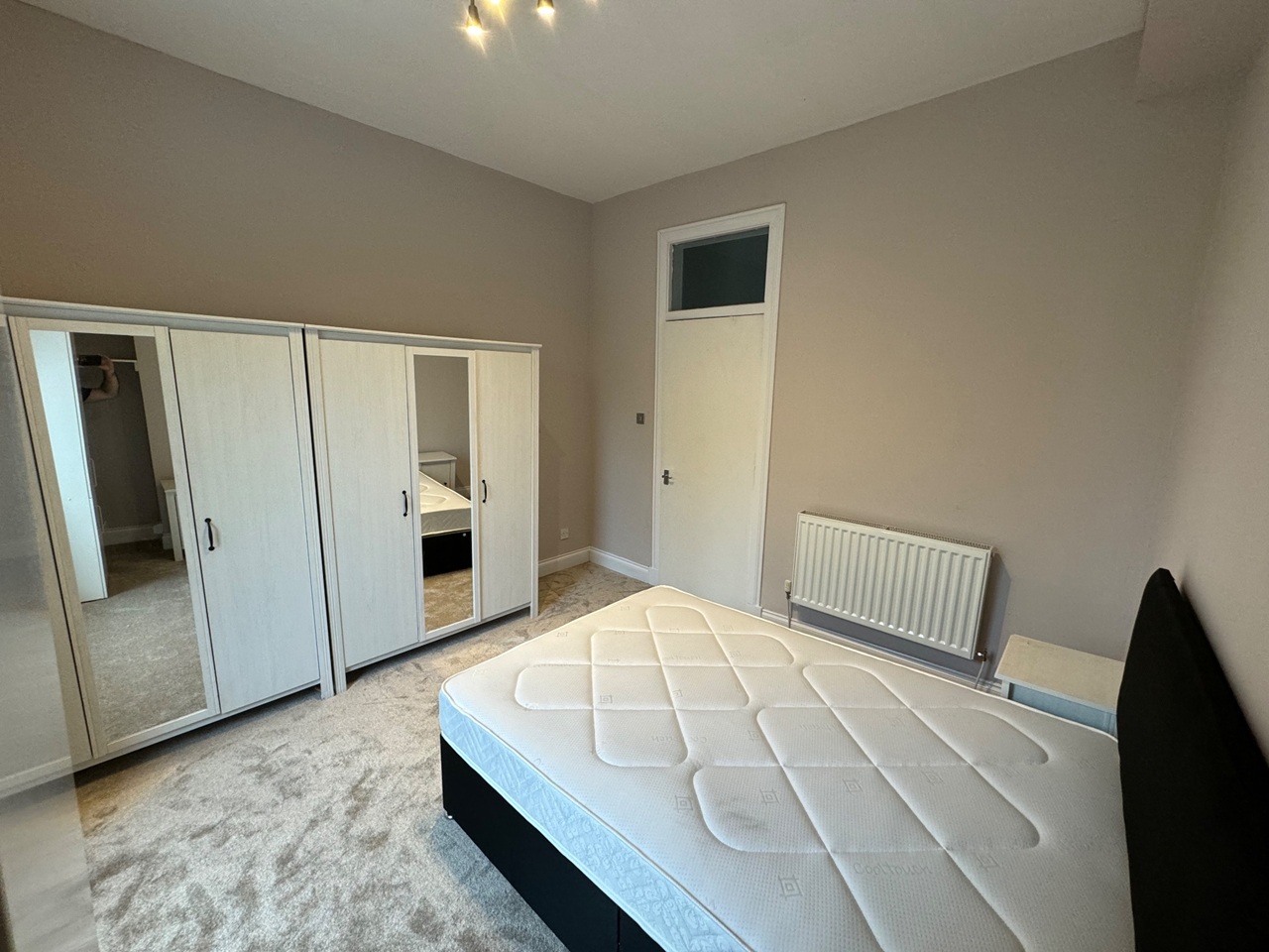 1 Bed Flat, Ark Lane, G31 photo 3