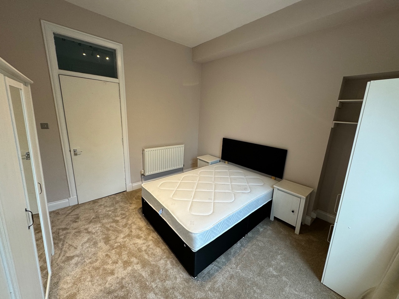 1 Bed Flat, Ark Lane, G31