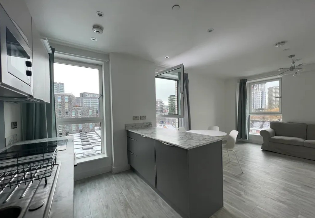 2 Bed Flat, Islington St, M3 photo 2