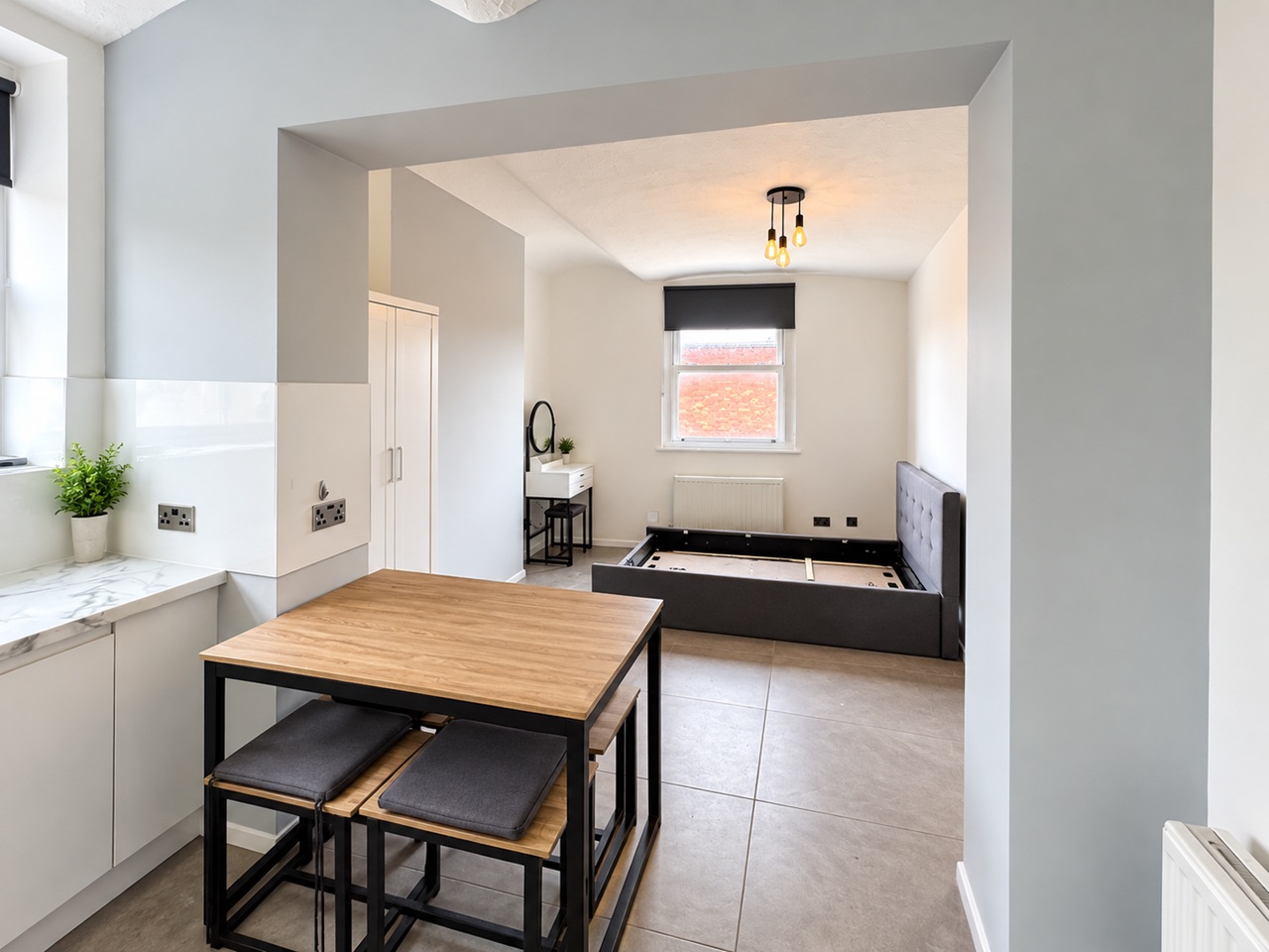 Studio Flat, Windsor Court, BN1 photo 3