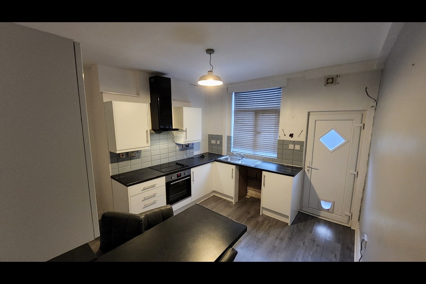 2 Bed Terraced House, Wareham St, M8 photo 3