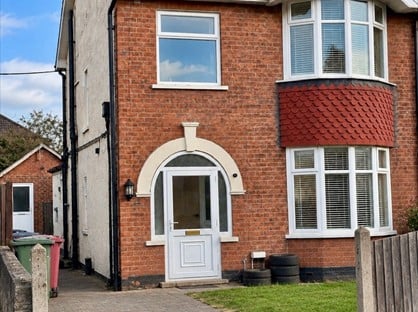 3 bed semi-detached house for rent in 3 Bed Semi-Detached House, The Cliff, DN15