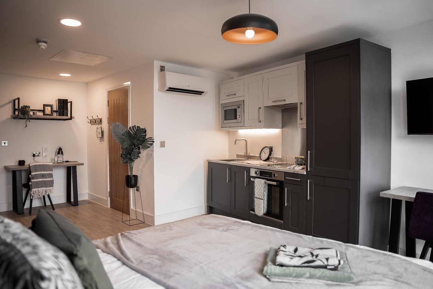 1 Bed Flat, Volume Works, B19 photo 4