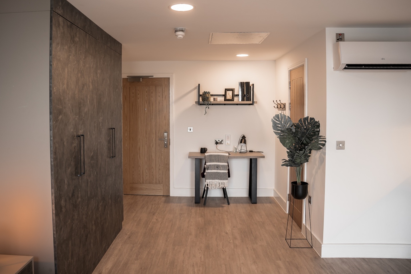 1 Bed Flat, Volume Works, B19 photo 5