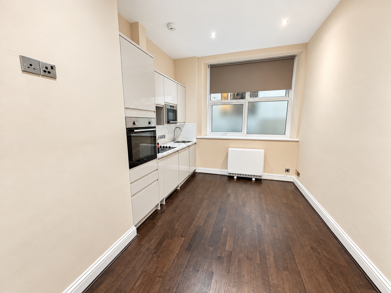 2 Bed Flat, Regent House, BN1