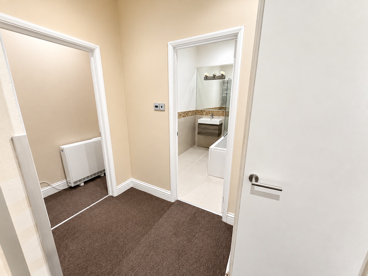 2 Bed Flat, Regent House, BN1 photo 4