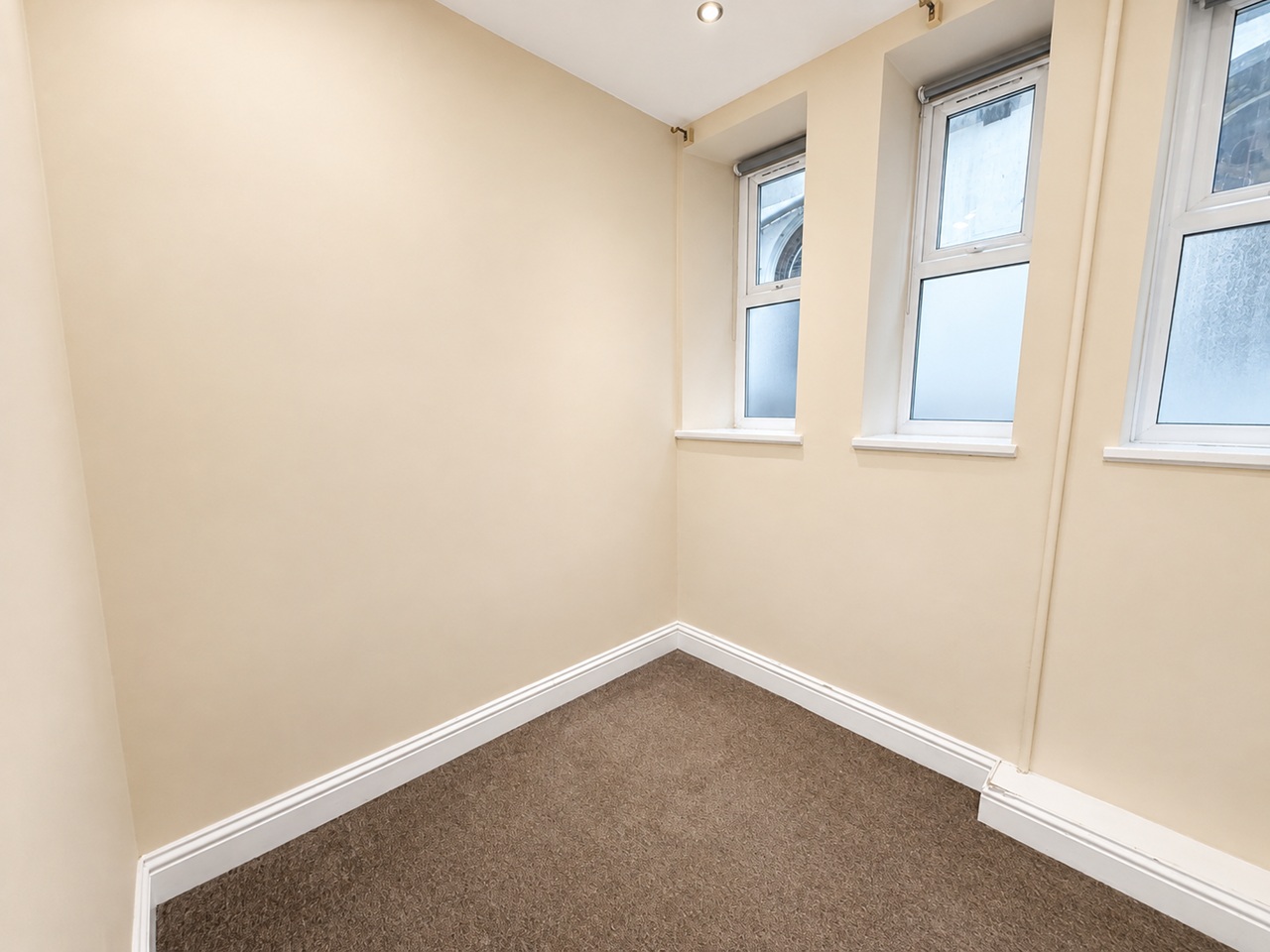 2 Bed Flat, Regent House, BN1 photo 5