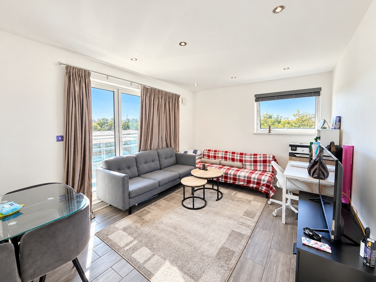 2 Bed Flat, The Legacy, BN3