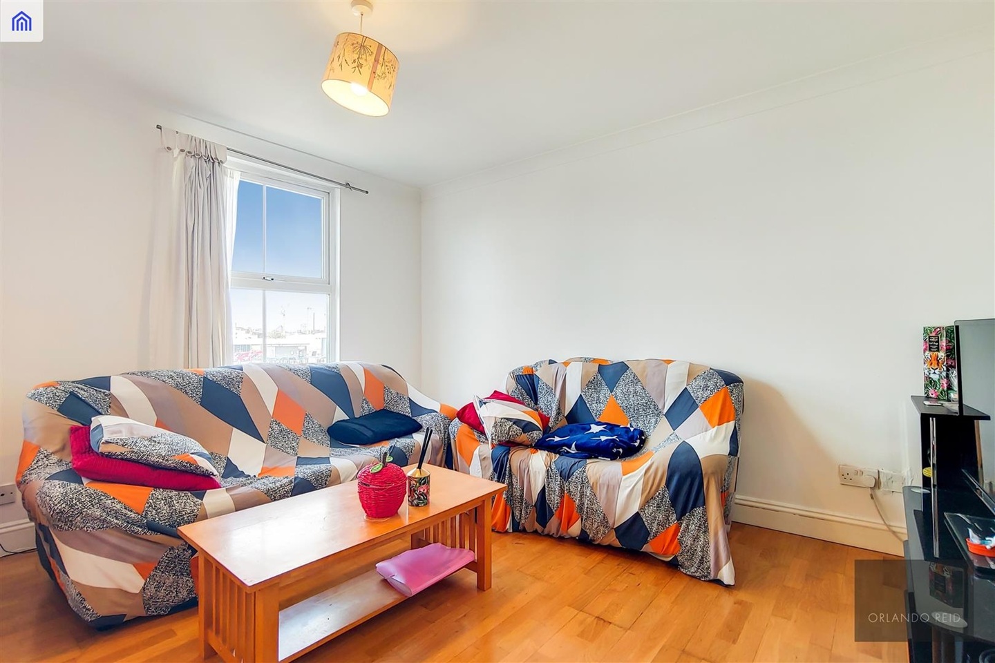 1 Bed Flat, Killyon Terrace, SW8 photo 4