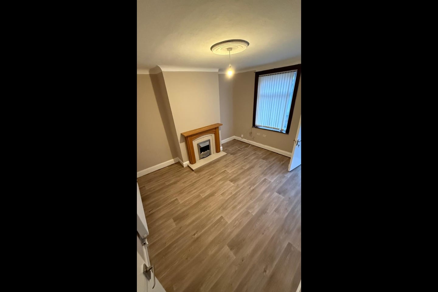 2 Bed Terraced House, Cobden St, LS12 photo 2